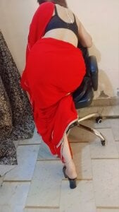 Exotic_tanvi kullanıcısının Red bomb🍓🍓 albümü -  2 fotoğraf