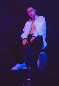 rosewood_moon Euphoria💜  5. fénykép