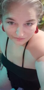 GingerAmayra23 Public Pic 3