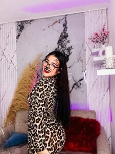 AlmaLopez_ Miauu! 🎀🐈‍⬛ Pic 2