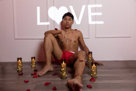 AustinTowers ❤️‍🔥 Kisses Marked in Red 💋 Pic 3