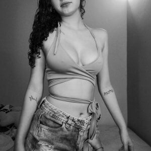 seraphine_lark 🖤 Pic 2