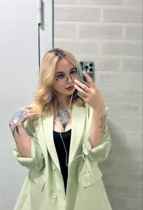 StacyLuxe Public Pic 7