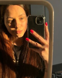 AliceWorall Public Pic 3