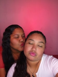 VaneandRossy 😈 Pic 2