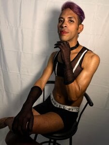 monserrat_petite Public . fénykép