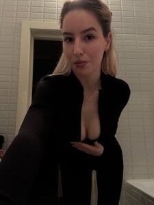 Fire_moth Your Goddess in sexy suet Pic 6