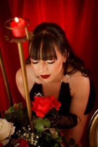 Damara_Rolands- Public Pic 4