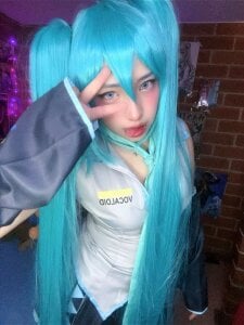 _alexa19pretty_ miku cosplay UwU Poză 3