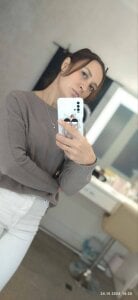 Vivimoonx just me) টি ছবি