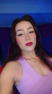 Sara-Guzman1 Sara@ Pic 3