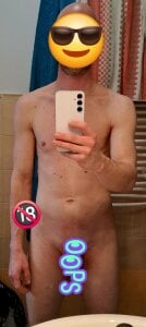 HornyTeacher1987 kullanıcısının After shower and shaving 😊 albümü -  2 fotoğraf