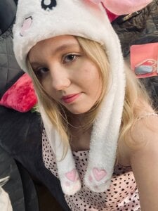 EmilyEvanse 💗🤍💗 Billede 2