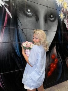 Deiri_Delightful little sweet lady Pic 4