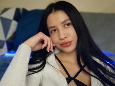 SelinLi Public Pic 2