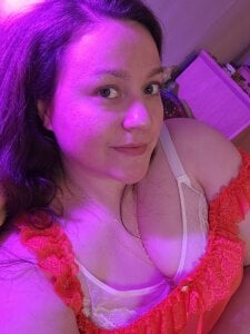 FireproofCuriousiteaze Selfies Pic 2