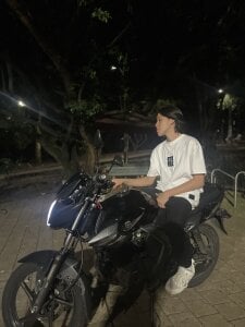 kevinbigcokc18 Enjoying the night🌫️🌒✨💫 Fotka 8