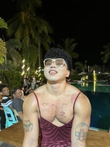 Public de cutestpenis-D5  5 photos