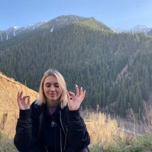 KellySunn Public Pic 5