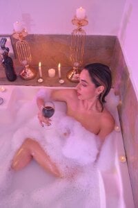 A drink with me de MelissaMoore_  3 Imagens