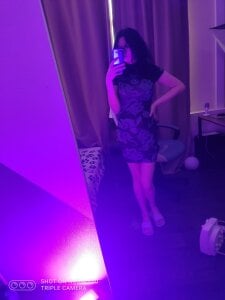 RuthBevy Public Fotka