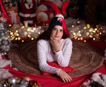 ThaliaCross SEXY CHRISTMAS Pic