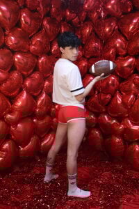 “May love find us playing on the same team 🏈❤️ de Axel__Evans  2 Imagens