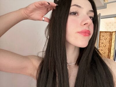 _OliviaClark_ Public Immagine 