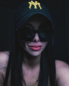 DIANNAGOLD Public Pic 2