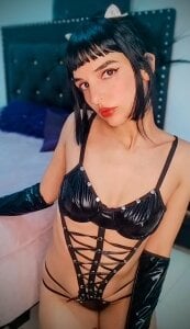 charllotee_dark Public Kuva 3