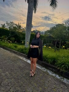 Scarlett_12 Elegance and wickedness slika 6