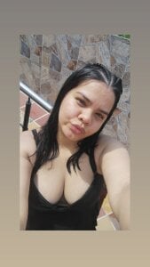 IrisDavis_ Public Pic 2