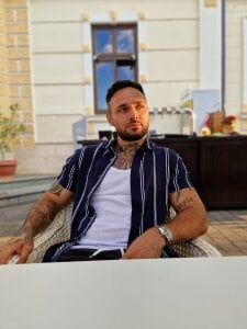 Maxxstone Public Poză