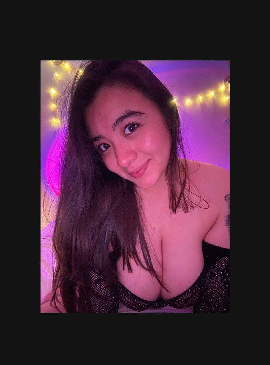 25歳コロンビア美女vaneelee