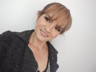 evelynsmithco Get to know me Pic 5