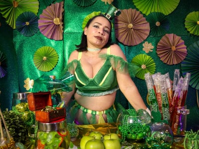 annie_wigg Happy San Patricio Pic 6