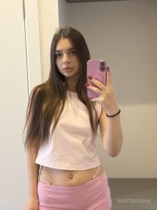 LauraHansil I love my pale pink leggings💕 Pic