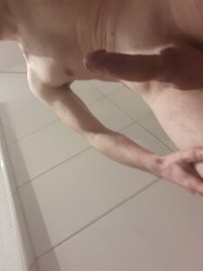 passion4it5のCock in showerの 9枚の写真
