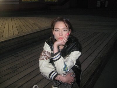 LoreanVardy Public Pic 3