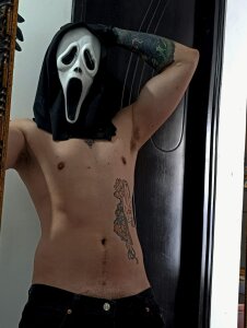 blckwolf_6 ghost face Pic 3