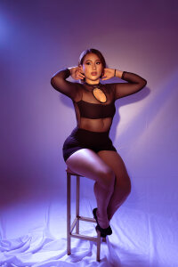 Public od EmilyRous_  4 snímek