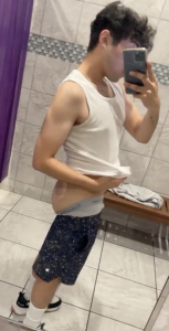 Gorillabutt1414のheheの 8枚の写真