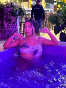 Little_Angelica18 a few days of rest Bilde 2