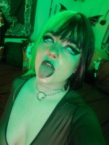 Angel-Lewd-Cake Public Pic 3