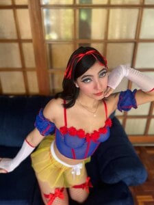 Will I need to 7 dwarfs? or 7 papis? od MarianaBranzz  9 snímek