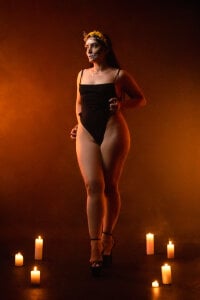 Liinda_Saenz Halloween Pic 2