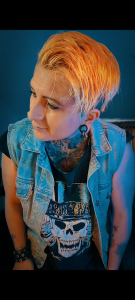 Marieblueeyes style rock Pic 2