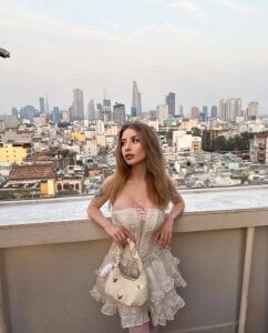 BritanyCrowner Public Bilde 3