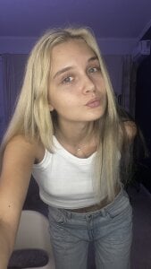 VirginiaWadee Me^ Pic