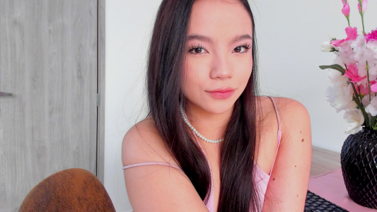 NatallieBlaze let me seduce you with my beauty Pic